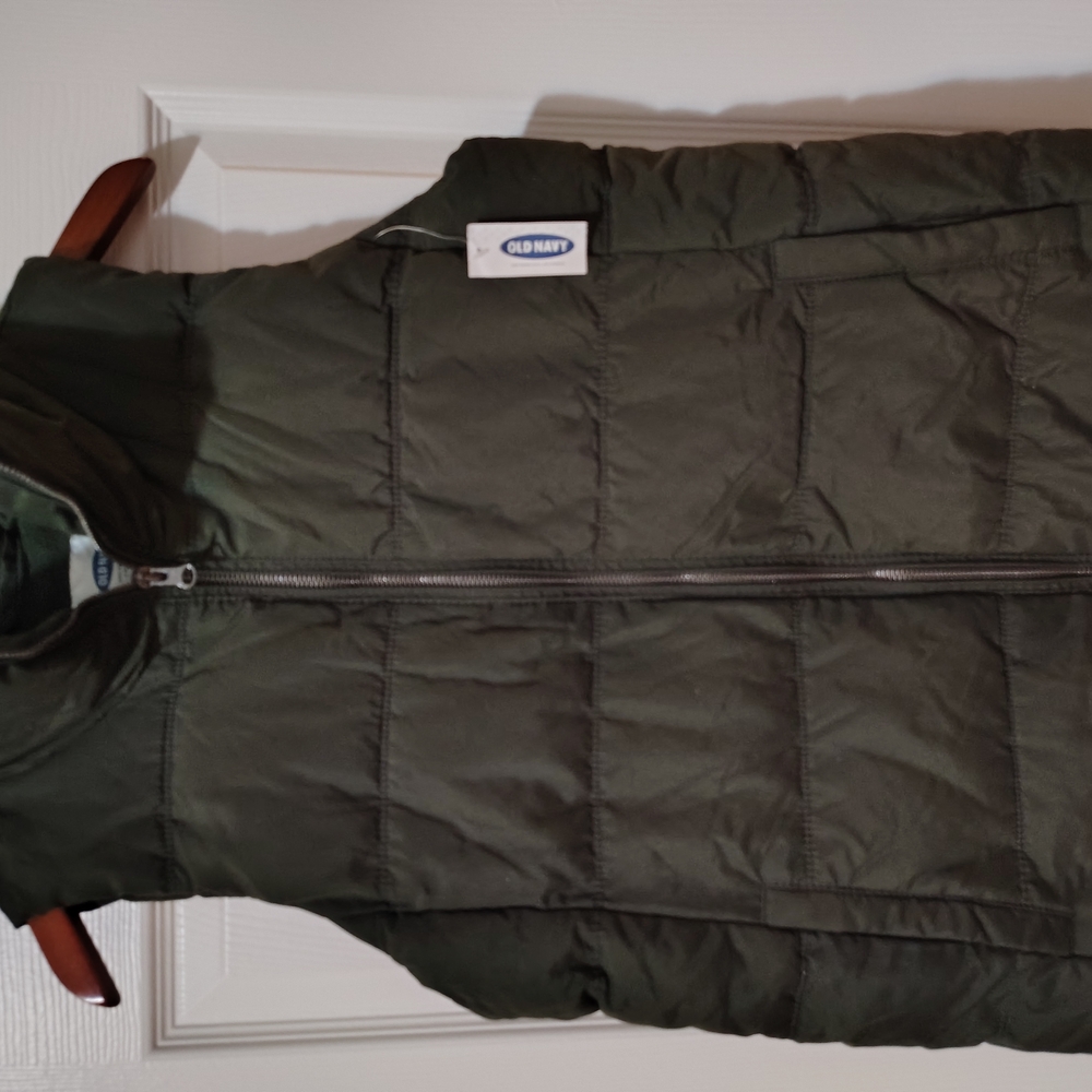Old Navy Dark Green Puffer Vest - Picture 2 of 6